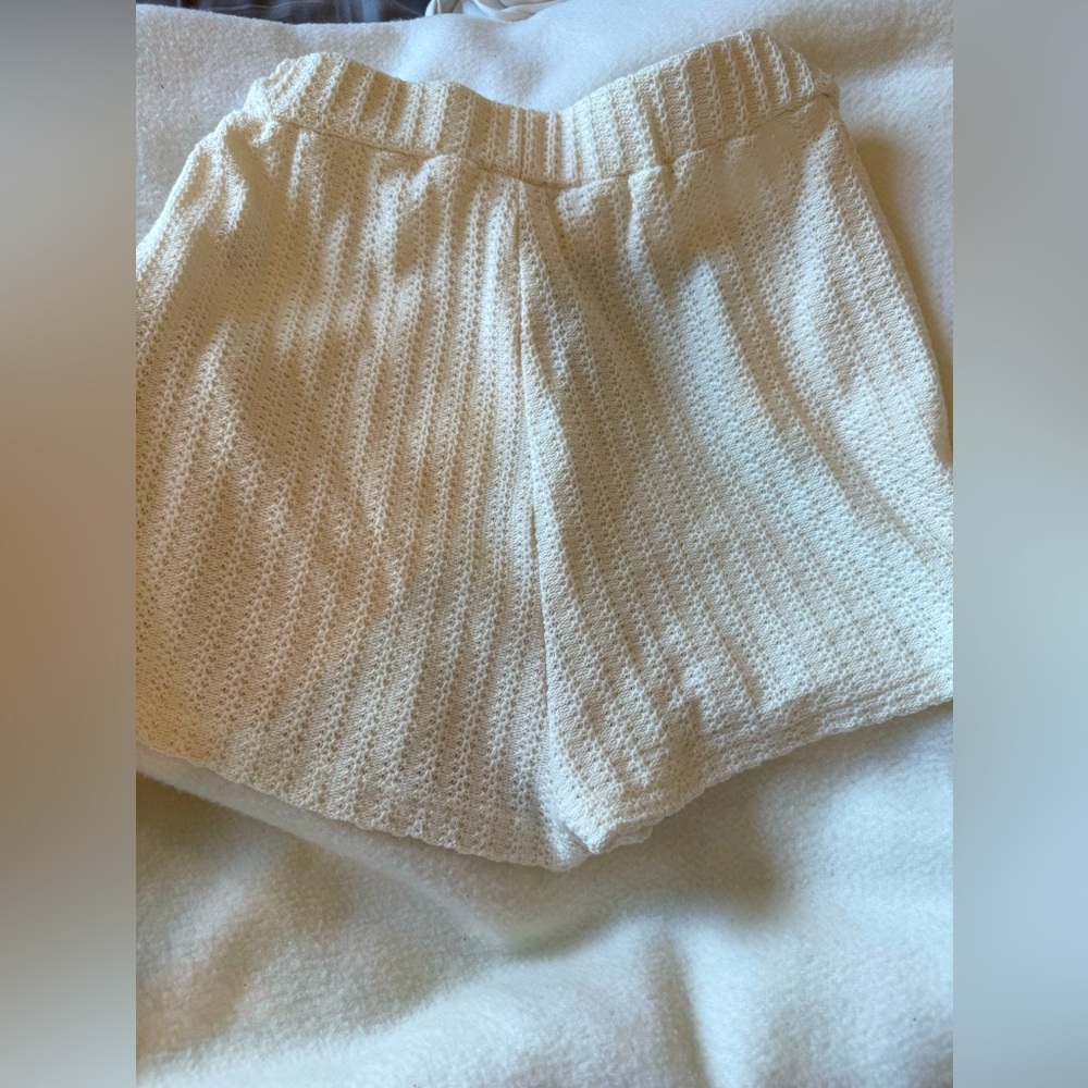 Pristine Princess Polly Cammie Knit Shorts Size:4 Cream - Picture 8 of 9
